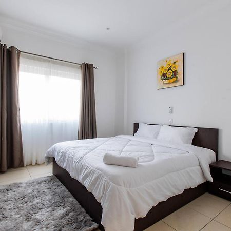 Accra Fine Suites - Holi Flats Airport Residential Kültér fotó