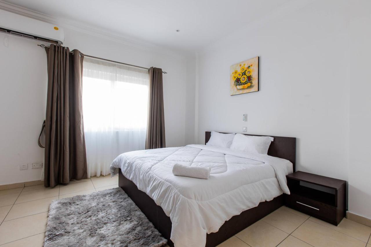 Accra Fine Suites - Holi Flats Airport Residential Kültér fotó